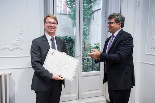 Professor Van Nieuwerburgh was awarded the 15th Edition of the Bérnácer Prize