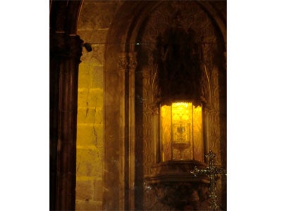 Jessica-Yang_Cathedral-of-Holy-Grail-3