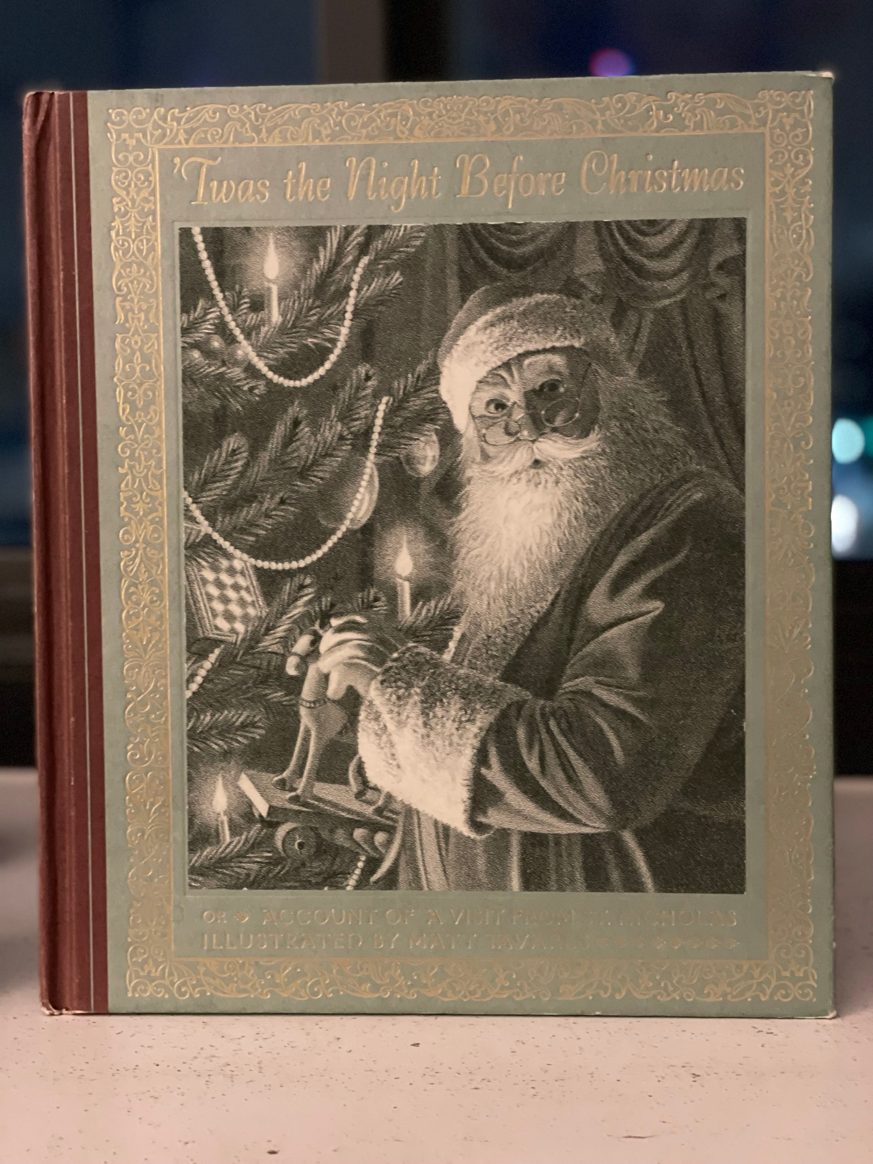 The cover of "'Twas the Night Before Christmas"
