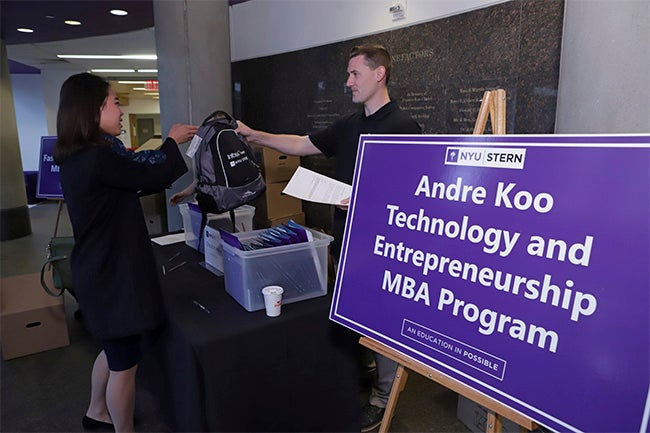 Students from the Andre Koo Technology and Entrepreneurship MBA Class of 2020 arrive on Stern’s campus in NYC for the Focused MB