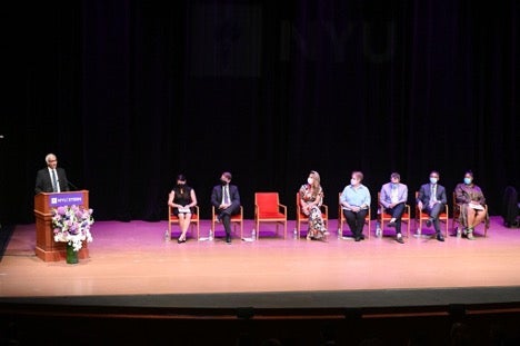 Dean Raghu Sundaram addresses the Executive MBA Class of 2022 at their Graduation Celebration