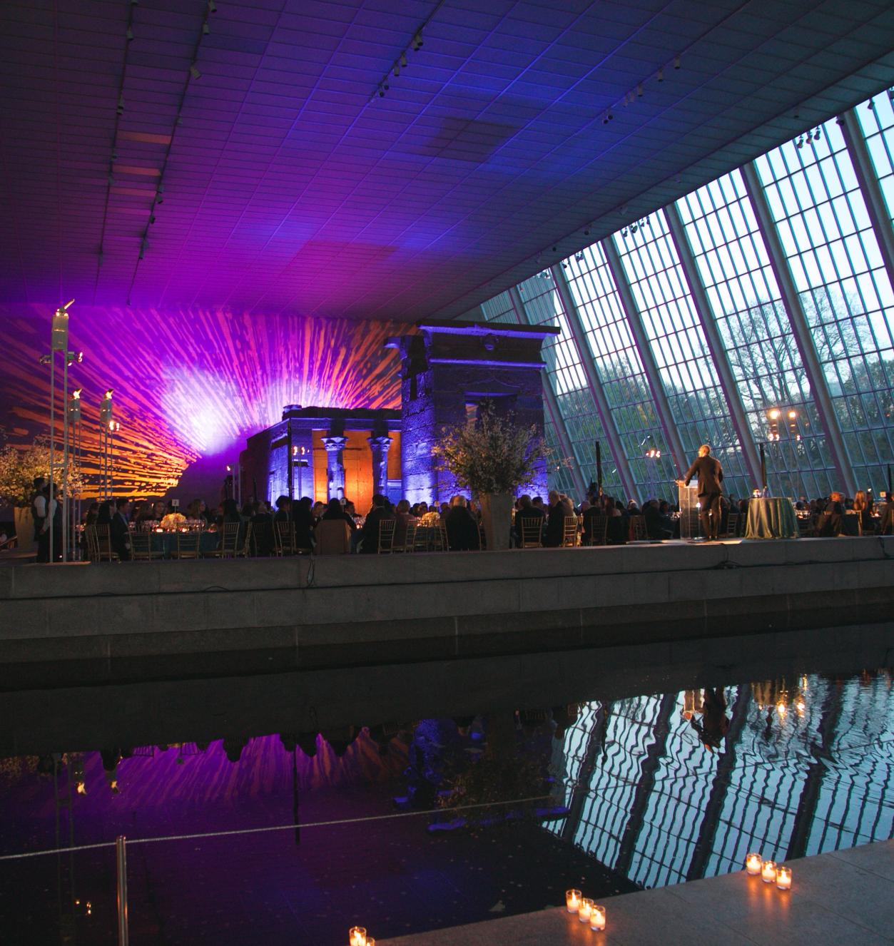 Alumni gather at the Met for Haskins Award Dinner