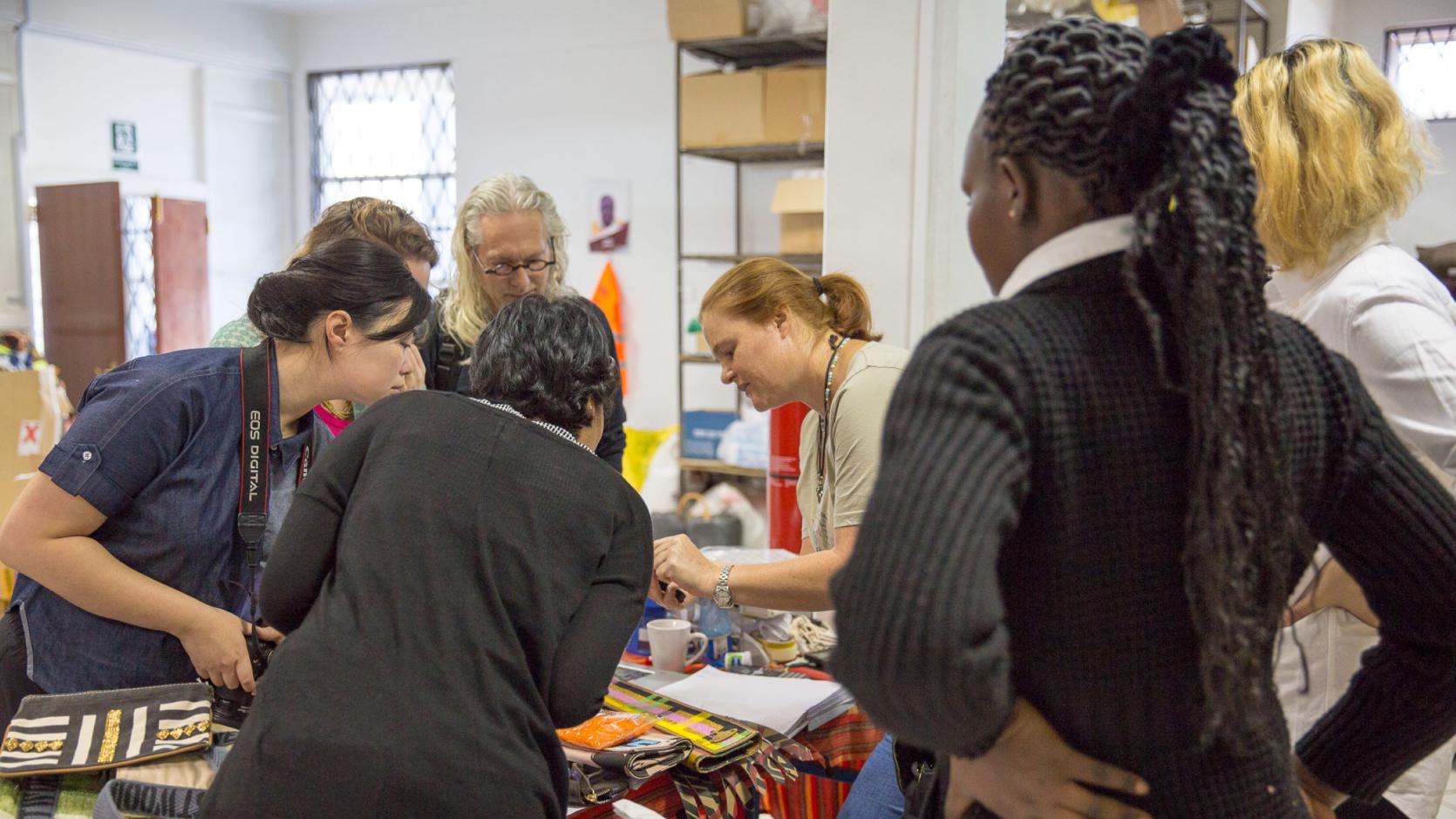Students in experiential project