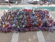 First year students on Gould Plaza for a class picture during Orientation