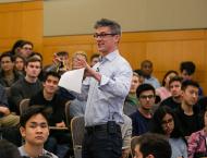 Matt Statler Delivers a Lecture to Students in Paulson Auditorium