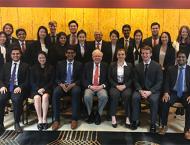 Honors Students with Warren Buffett