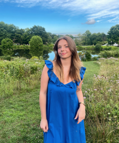 julia_niehaus_headshot_-_julia_niehaus