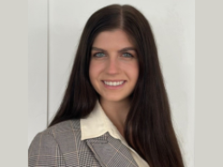 Victoria Selian Headshot