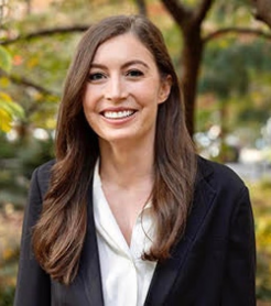 Julianna Pillemer headshot