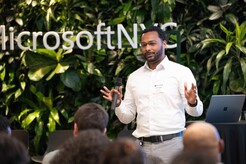 The new Alumni Council Chair Earl Fitzhugh (MBA ‘11), chief operating officer of global SMB sales at Microsoft, has been involved with Stern as an alum for years including hosting a Corporate Ambassadors event at Microsoft