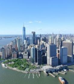 An aerial photo of downtown Manhattan