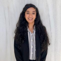 Alisha Vekaria Headshot