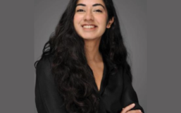 Aaroshi Sahgal Headshot