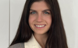 Victoria Selian Headshot