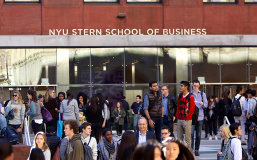 students in front of Tisch Hall