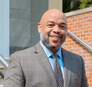 Victor Mullins headshot