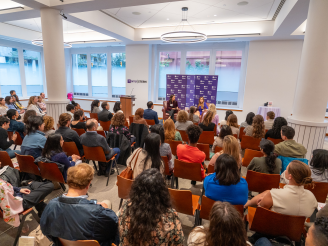 Elizabeth Elting is interviews by Cathy Choi about her new book with an audience of students, alumni, and faculty.