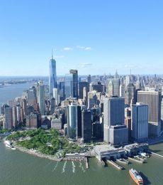 An aerial photo of downtown Manhattan