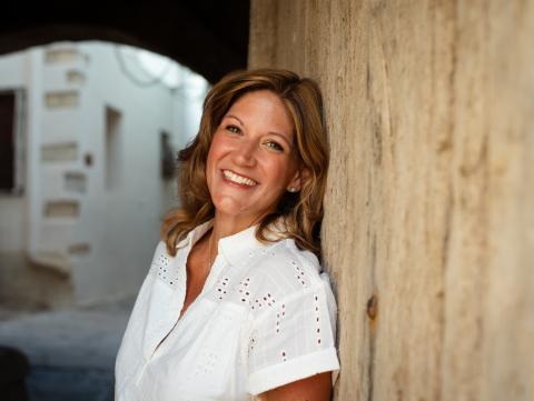 Amy Skoczlas Cole headshot