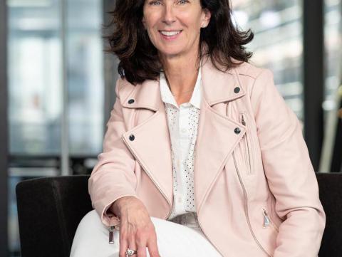 Headshot Kathleen DeRose 