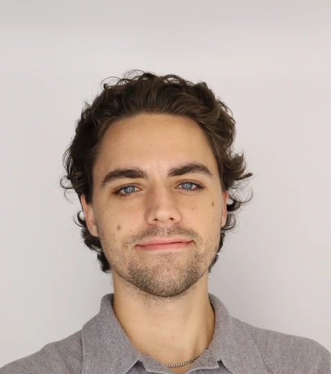 Peter Marshall headshot 