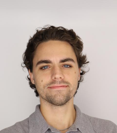 Peter Marshall headshot 