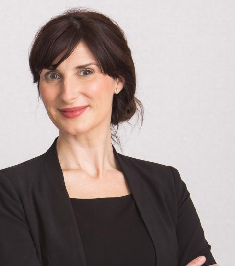 Headshot of Kristen Sosulski