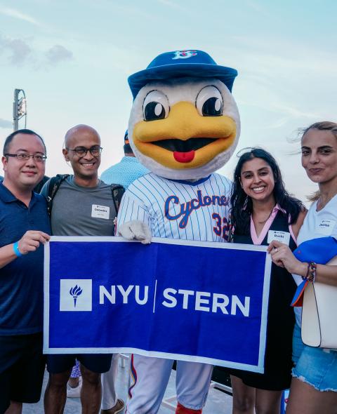 Stern 10 x Stern Alumni at the Cyclones Game