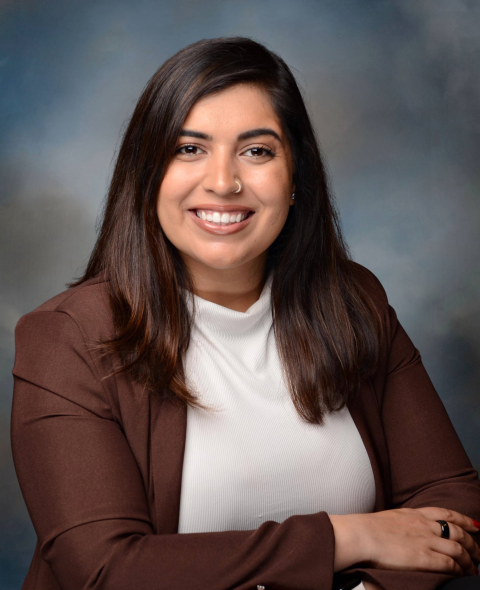 Alisha Agrawal Headshot