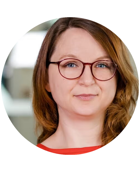 constanze_bayer_headshot_circular
