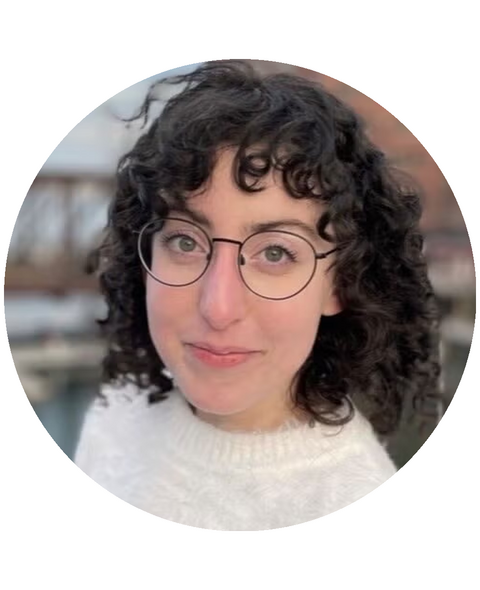 julia_sklar_headshot_circular