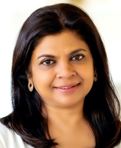 Smita Aggarwal headshot