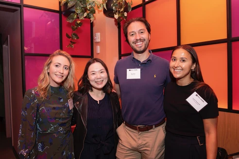 Alumni at the Estée Lauder event at Talea Bryant Park Taproom with Ryan Piela (MBA ’18), a member of the Alumni Council and Corporate Ambassador