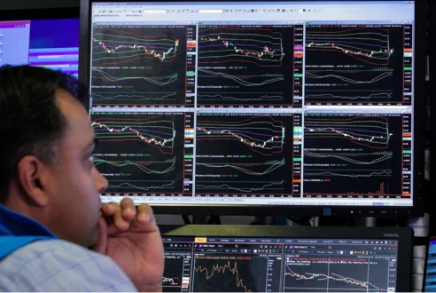 Traders work on the floor at the New York Stock Exchange (NYSE) in New York on June 3, 2019. Brendan McDermid—Reuters