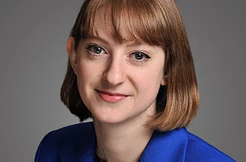 Sarah Story's headshot