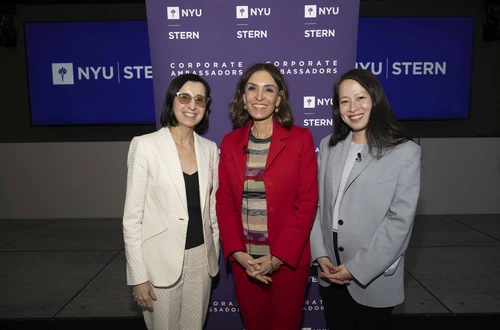 Professor Suzy Welch (center) at the SCA IBM event