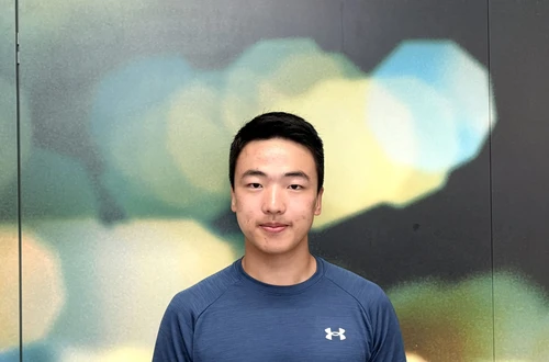 Chengzhi Headshot
