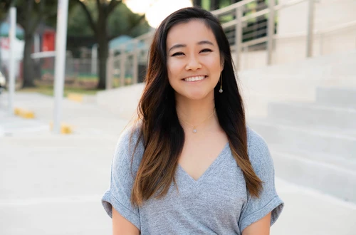 Amy Dong Headshot