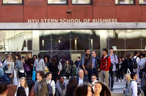 students in front of Tisch Hall
