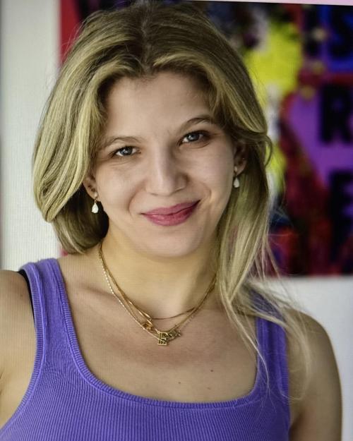 Ella Caridi head shot