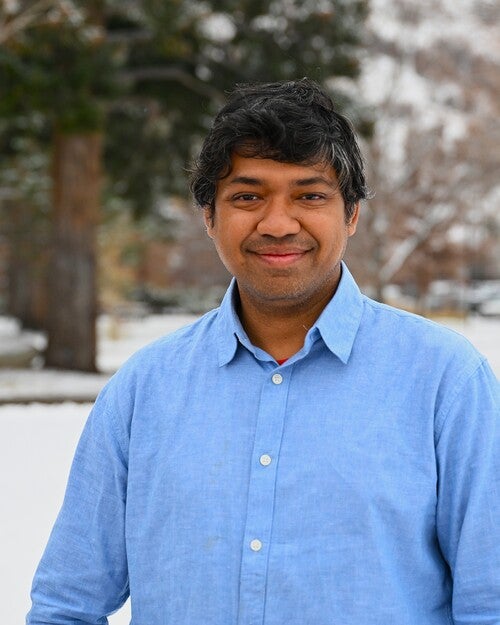 mosabber_hossain_headshot