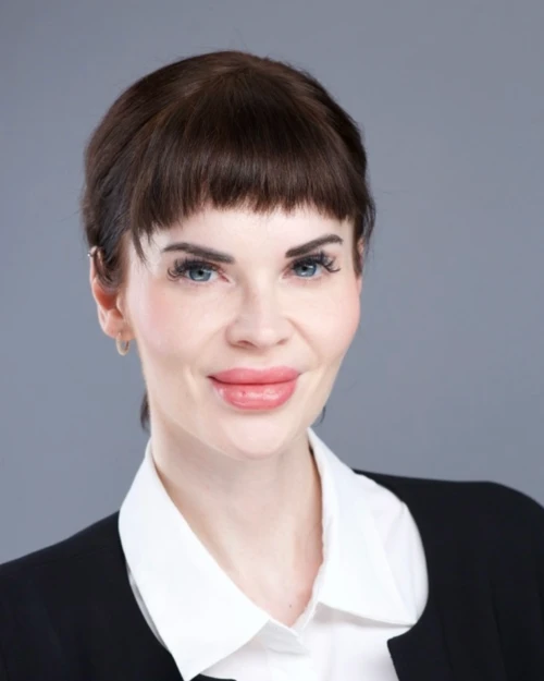 Charlotte Roderer_Headshot