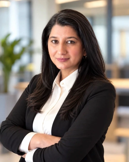 Monica Beniwal_Headshot