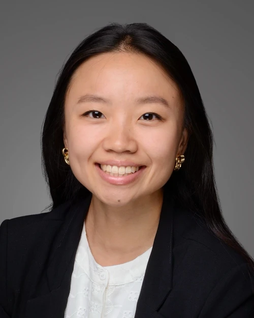 Wendy Tang_Headshot