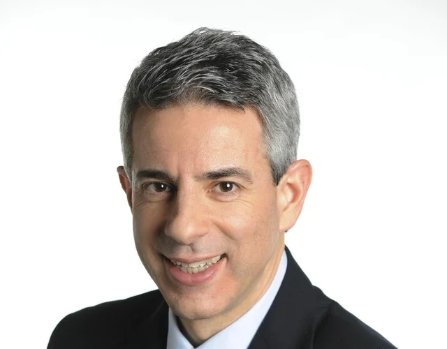 Alan Gallo's headshot