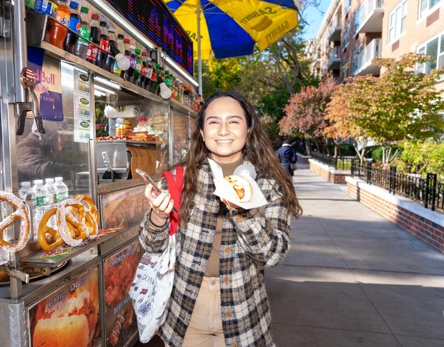 Sigrid at the food truck
