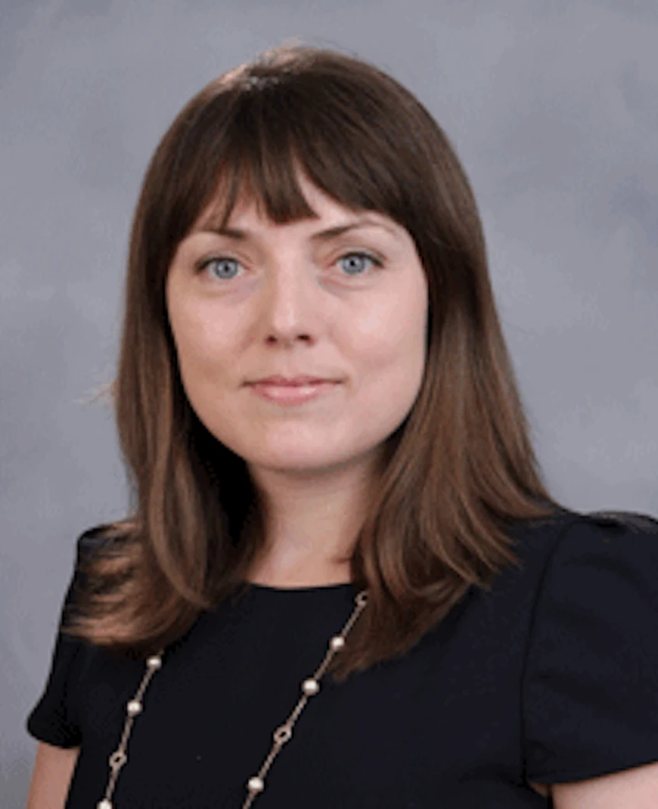 Sinziana Dorobantu headshot