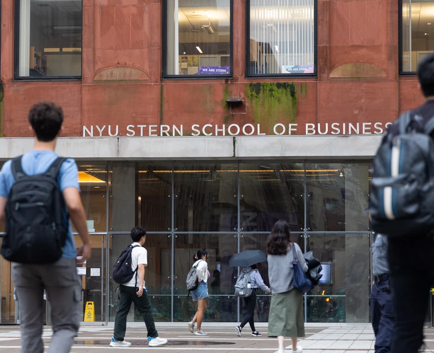 Students in front of Tisch 