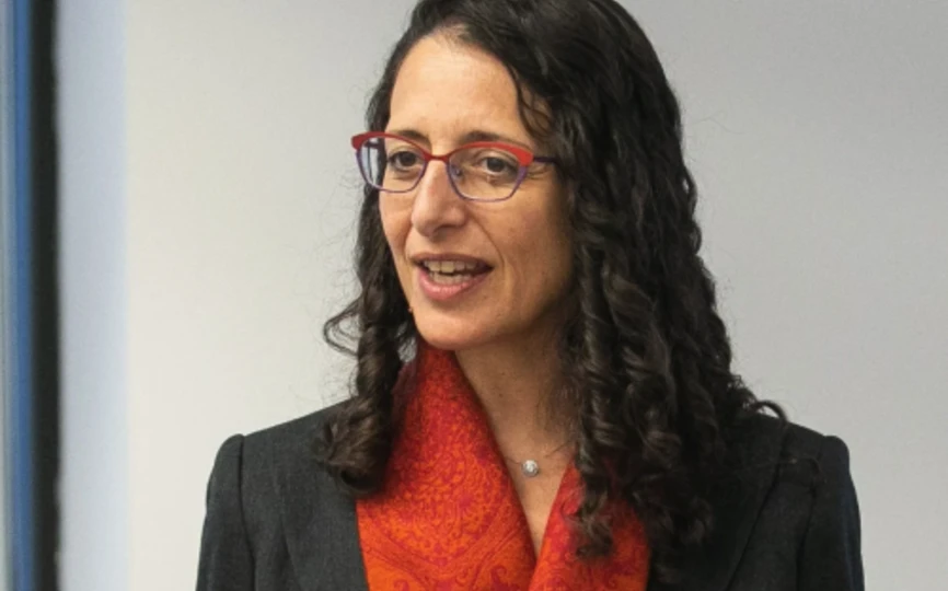 professor_batia_wiesenfeld_headshot_cropped.png