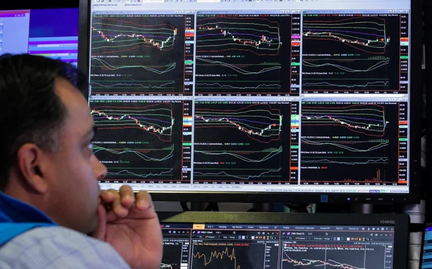 Traders work on the floor at the New York Stock Exchange (NYSE) in New York on June 3, 2019. Brendan McDermid—Reuters